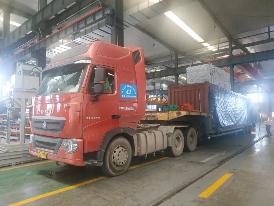 项目发货丨世界杯下注股份生态砌块成型装备助力华北生态建设