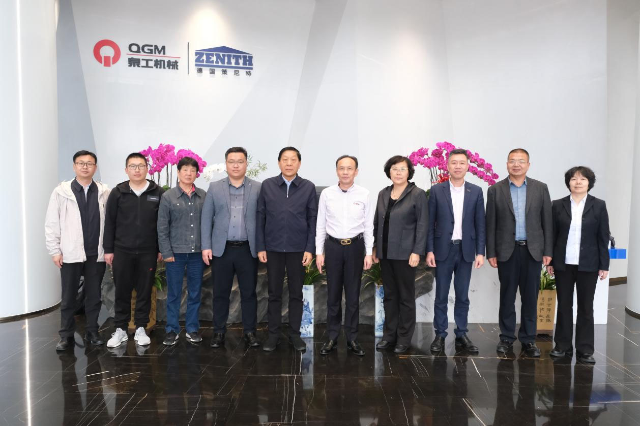 新疆建材行业协会一行莅临福建世界杯下注股份参观考察