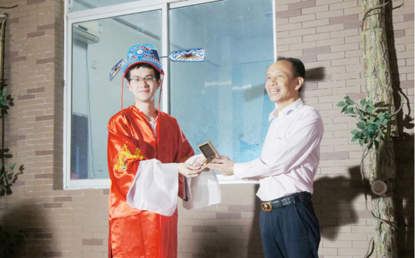 党建进行时：